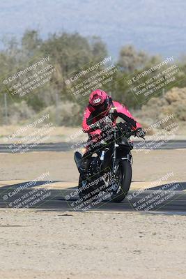 media/Jan-15-2026-Racers Edge (Thu) [[dfebeb70ab]]/2-A Group/Session 5 Turn 2/